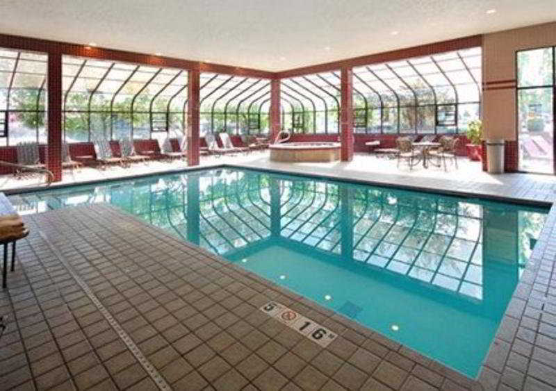 Quality Inn Oakwood Fairwood Exteriér fotografie